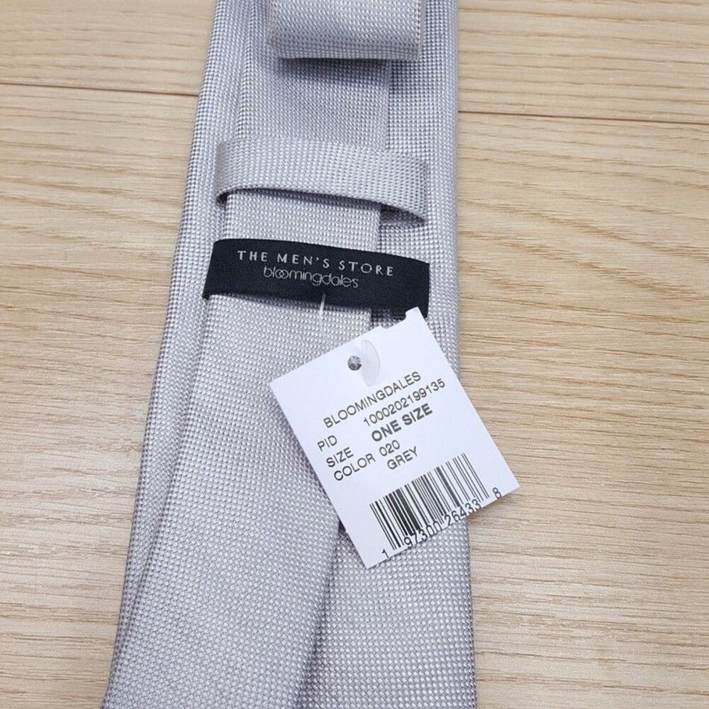 BLOOMINGDALES MENS STORE Neck Tie Solid Grey Silk Linen Woven Classic Necktie - Picture 3 of 6